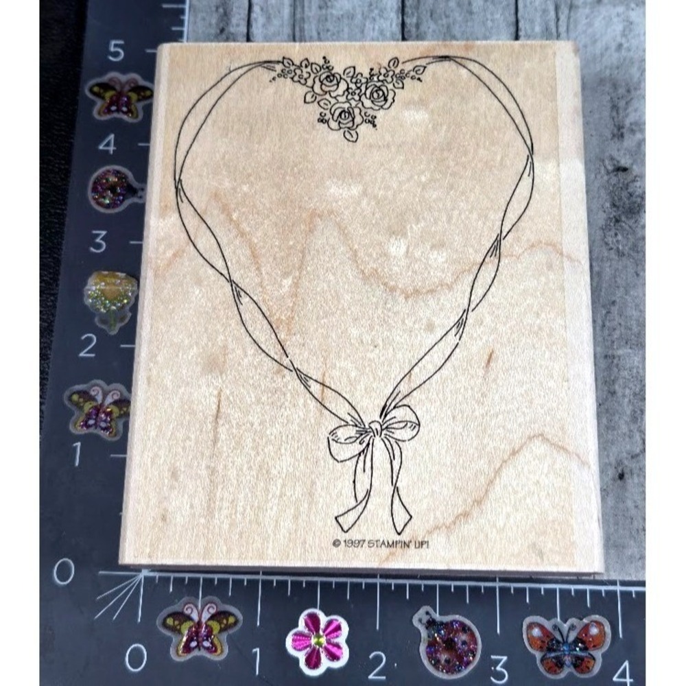 Stampin' Up! Floral Ribbon Heart Love Frame 1997 Rubber Stamp Wood #B15